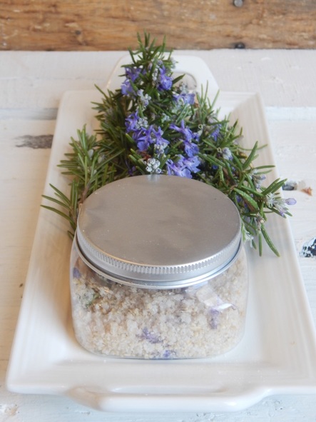 Homemade lavender bath soak. Salts, oils, and oats make this bath soak absolutely amazing! Cheap to make and perfect for gift giving!