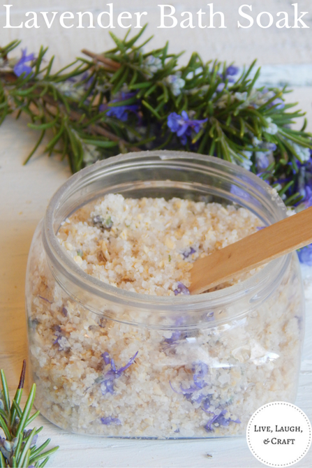 Homemade lavender bath soak. This is extremely easy to make and such a great gift idea! Perfect for new moms or just someone you love!