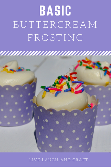 The best basic buttercream frosting - cloverlaneblog.com