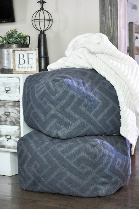 Restuffing a Deflated Pouf in 8 steps (and adding a zipper!) — somerstems.