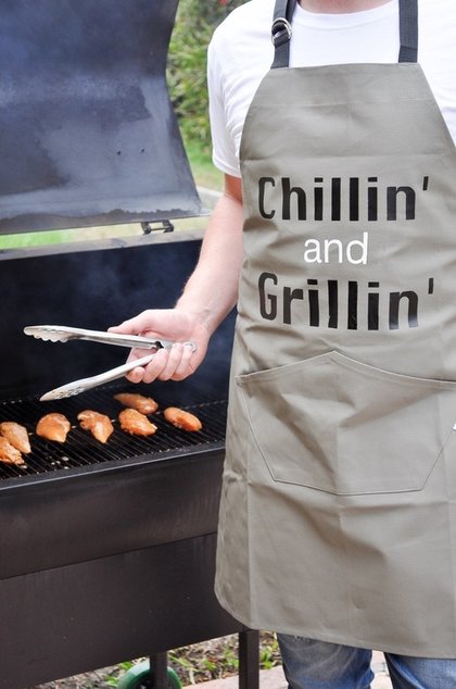 Chillin' and grillin' father's day bbq apron