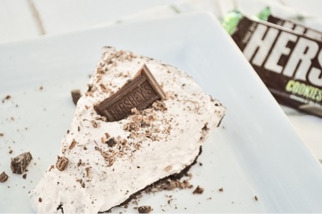 Hershey's Cookies n' Mint Candy bar pie is so easy to make and delicious!!! Only 3 ingredients!!