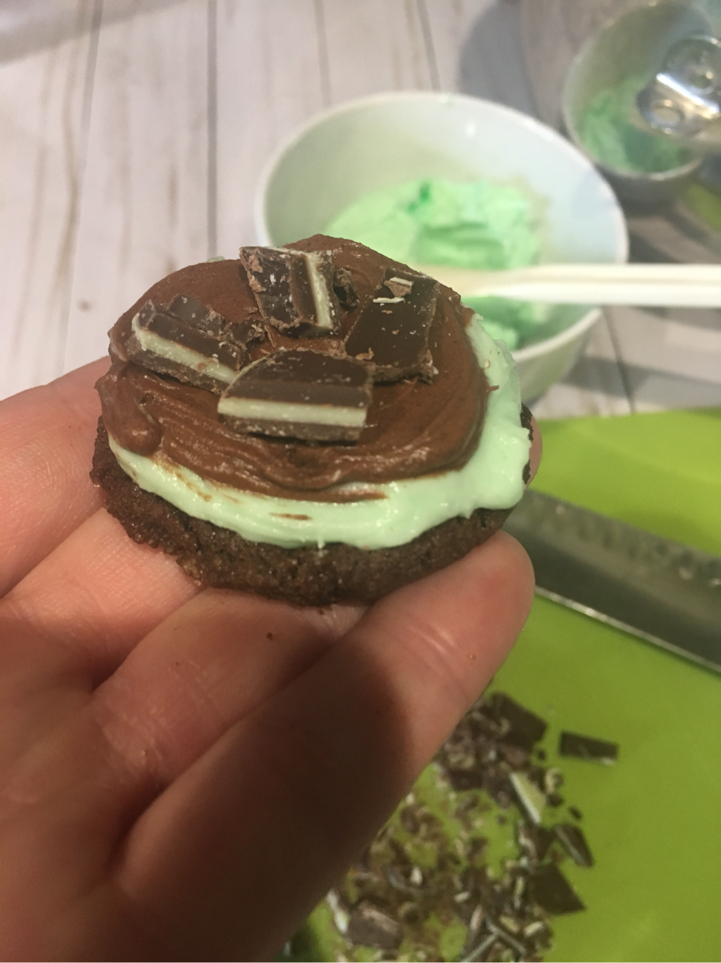 easy frosted mint chocolate cookies