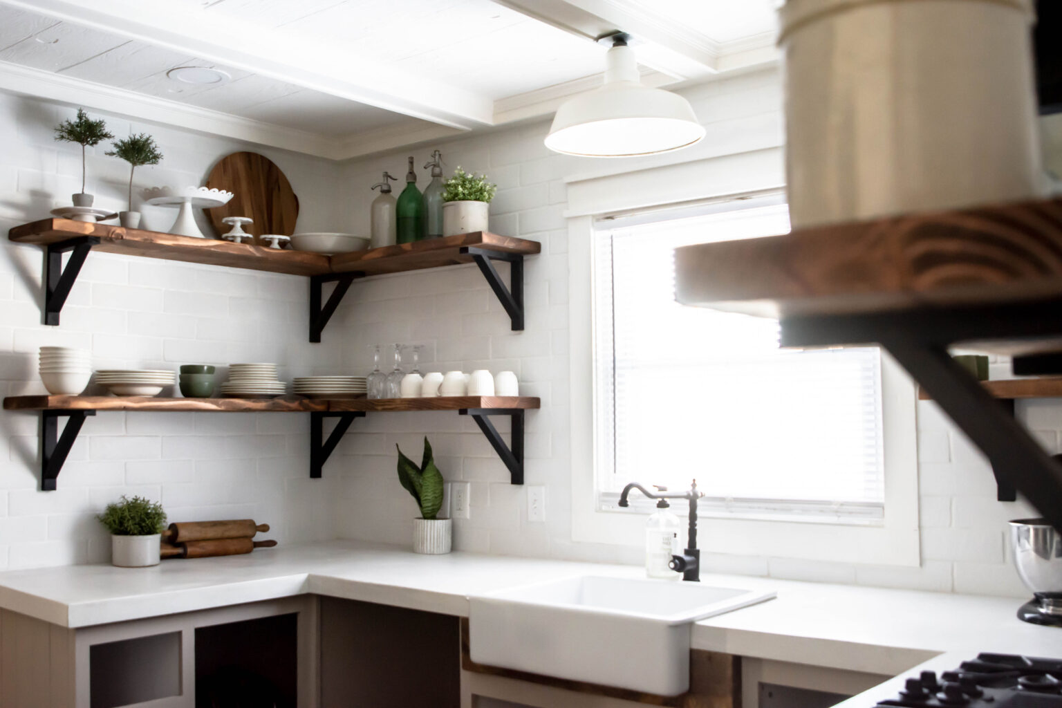 DIY White Concrete Countertops - Clover Lane
