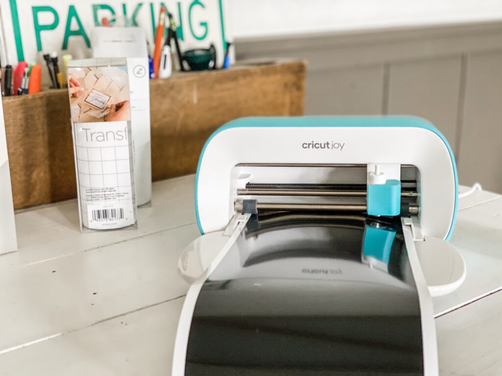 Cutting vinyl with Cricut Joy machine

#diy  #cricut #cricutmade #label #organize #homeschoolideas #homeschoolorganization