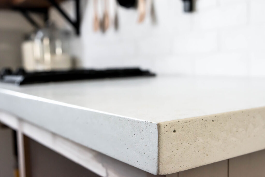 Diy White Concrete Countertops Clover, How To Pour Cement Countertop In Place